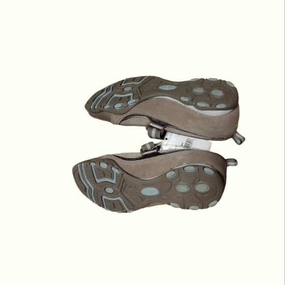 NWT Danskin Now Ladies Slip On Comfort Shoes - Picture 4 of 6